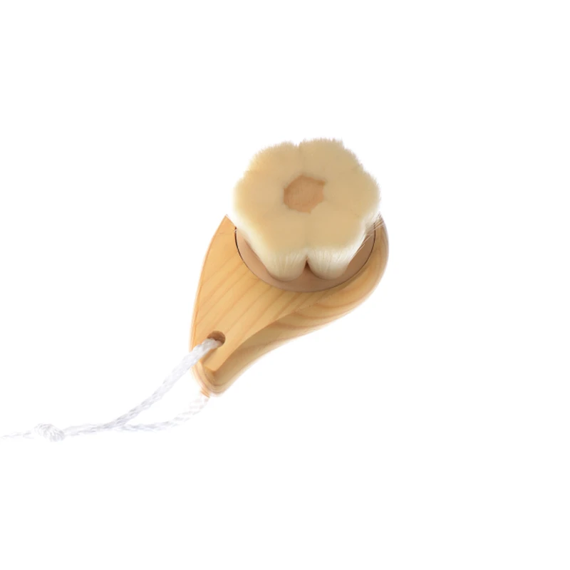Elegant Plum Blossom Shaped Soft Wood Face Brush